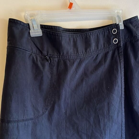 EXCELLENT CONDITION WOMEN’S SIZE 10 TITLE NINE WRAPAROUND SKIRT - Picture 3 of 5